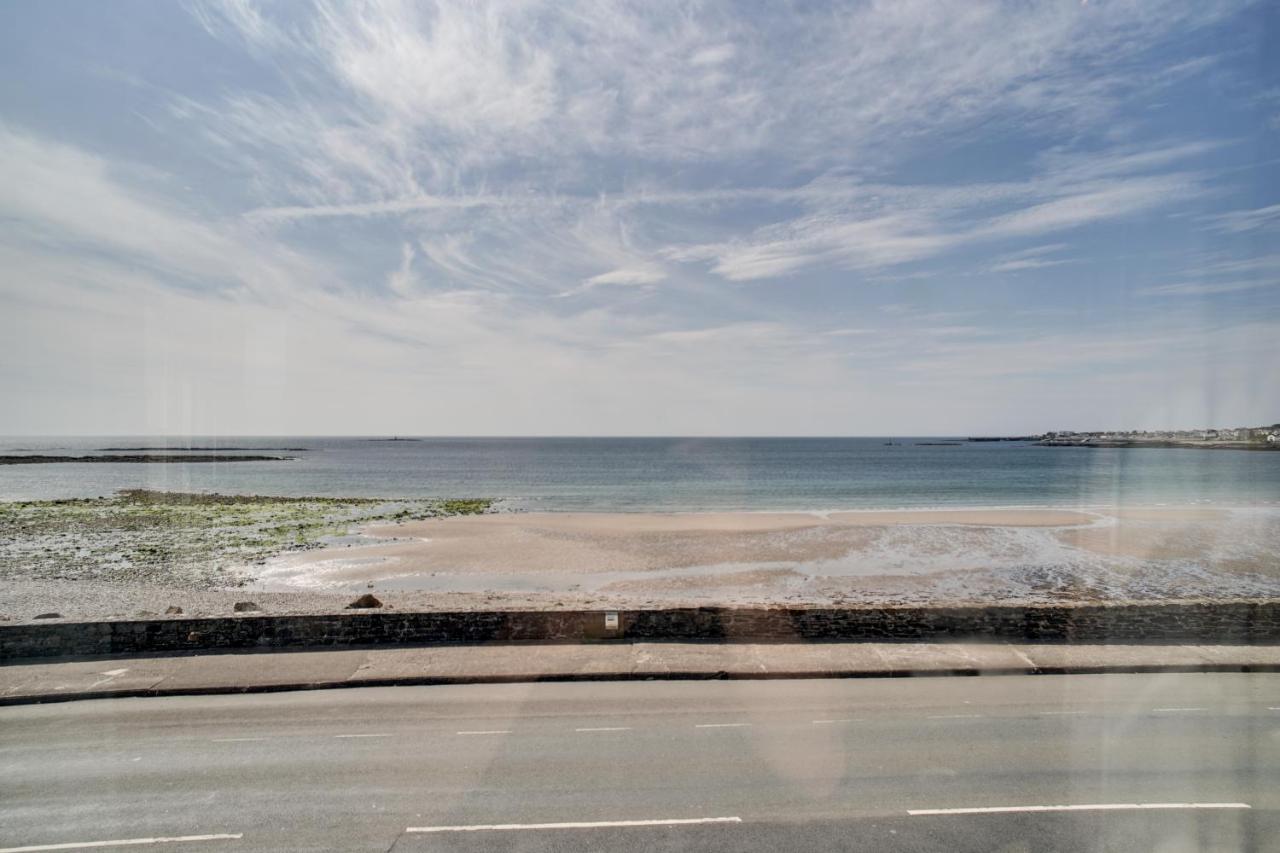 Port Saint Mary Shore Hotel מראה חיצוני תמונה