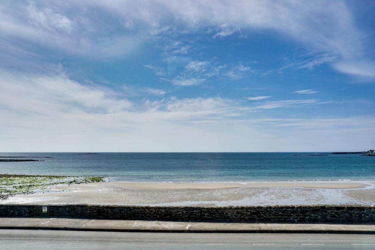 Port Saint Mary Shore Hotel מראה חיצוני תמונה