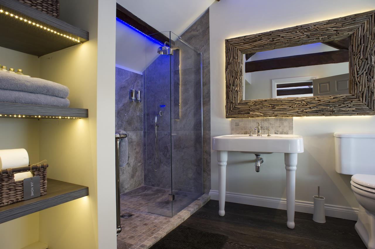 Port Saint Mary Shore Hotel מראה חיצוני תמונה